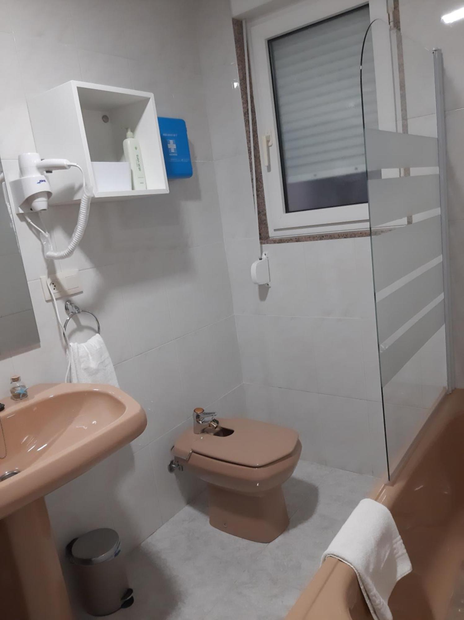 Apartamento Elena Centrico Con Wifi Onís Buitenkant foto